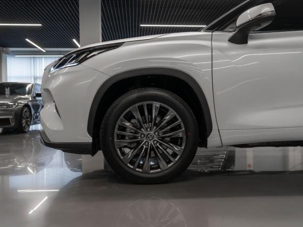 Toyota Highlander IV (XU70) с пробегом 2025 года, цена 5 500 000 рублей, 50 км, внедорожник, Автокод Объявления