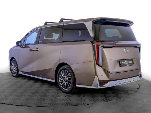GAC M8 с пробегом 2024 года, цена 4 195 000 рублей, 60681 км, минивэн, Автокод Объявления