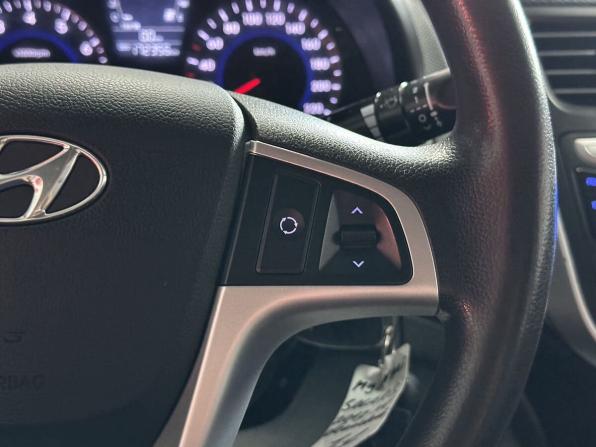 Hyundai Solaris I с пробегом 2013 года, цена 699 000 рублей, 172356 км, седан, Автокод Объявления