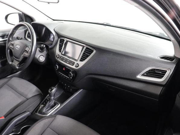 Hyundai Solaris II с пробегом 2019 года, цена 1 549 000 рублей, 93337 км, седан, Автокод Объявления