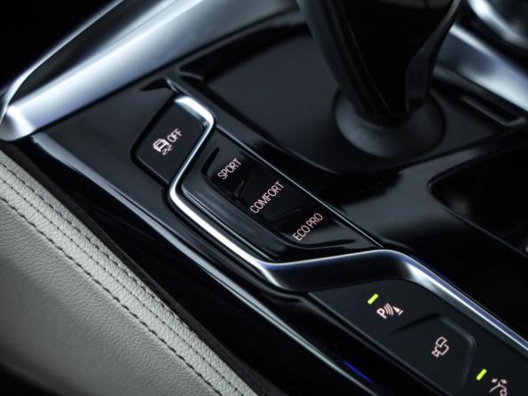 BMW 6 серии IV (G32) с пробегом 2017 года, цена 3 699 000 рублей, 146368 км, лифтбек, Автокод Объявления