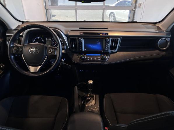 Toyota RAV4 IV (XA40) Рестайлинг с пробегом 2017 года, цена 2 195 000 рублей, 120149 км, внедорожник, Автокод Объявления