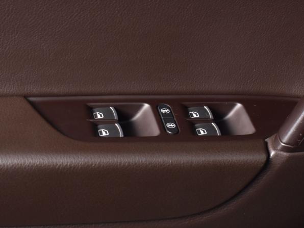 Volkswagen Touareg II с пробегом 2011 года, цена 1 979 995 рублей, 298439 км, внедорожник, Автокод Объявления