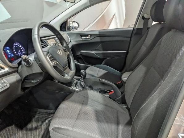 Hyundai Solaris II с пробегом 2018 года, цена 1 175 000 рублей, 121000 км, седан, Автокод Объявления
