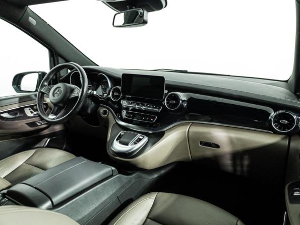 Mercedes-Benz V-Класс III (W447) Рестайлинг с пробегом 2022 года, цена 7 359 300 рублей, 71601 км, минивэн, Автокод Объявления