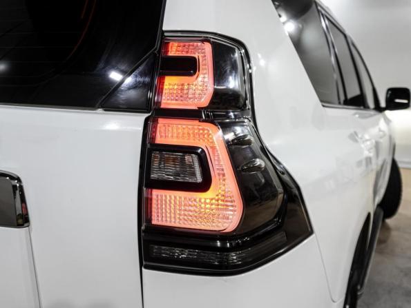 Toyota Land Cruiser Prado 150 Series Рестайлинг 2 с пробегом 2020 года, цена 6 849 000 рублей, 107623 км, внедорожник, Автокод Объявления