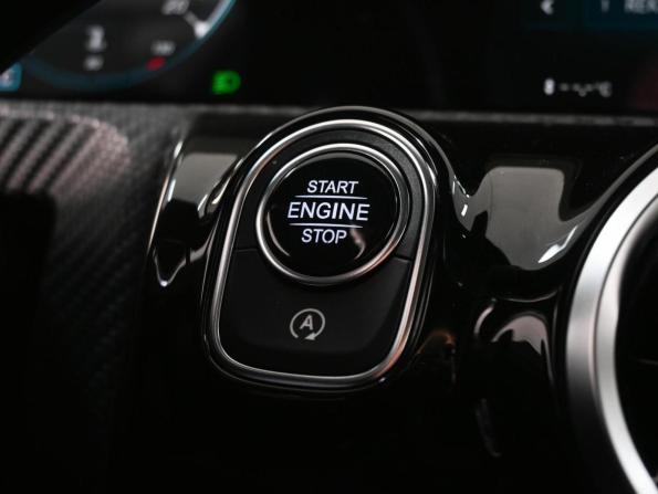Mercedes-Benz A-Класс IV (W177) с пробегом 2019 года, цена 2 049 000 рублей, 122480 км, хэтчбек, Автокод Объявления