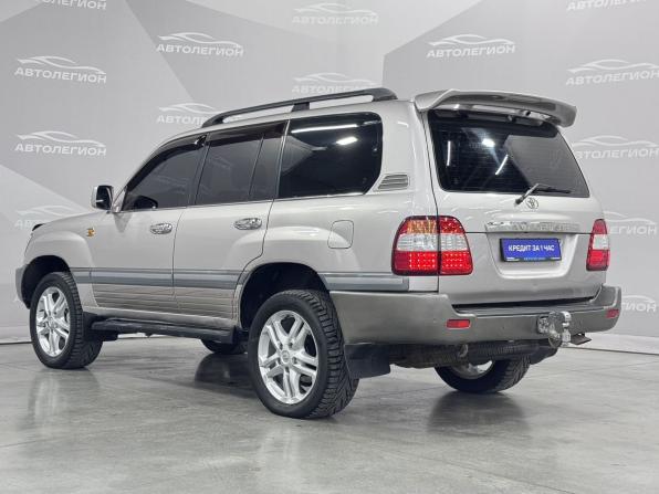 Toyota Land Cruiser 100 Series Рестайлинг 1 с пробегом 2004 года, цена 1 680 000 рублей, 323188 км, внедорожник, Автокод Объявления
