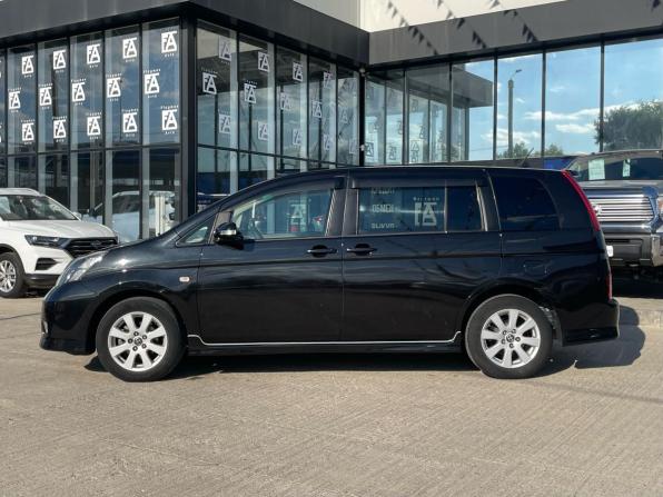 Toyota ISis I с пробегом 2006 года, цена 880 000 рублей, 145000 км, компактвэн, Автокод Объявления