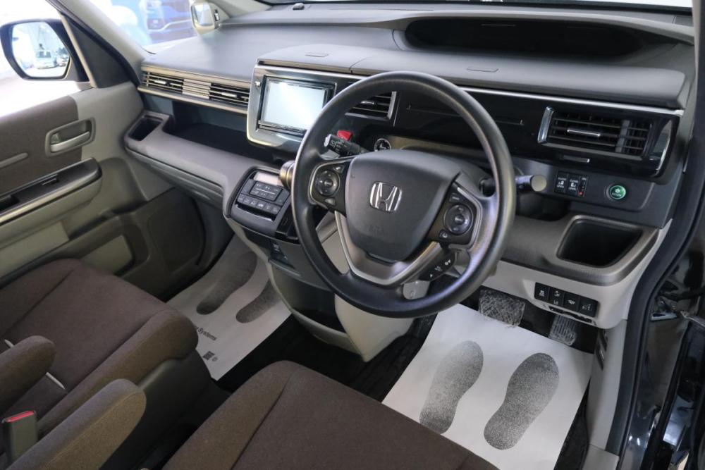 Honda Stepwgn V Рестайлинг Омск  - изображение 12