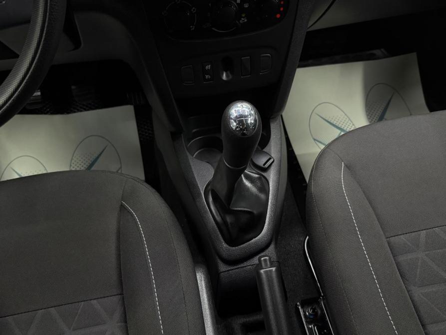 Renault Sandero II Азнакаево  - изображение 17