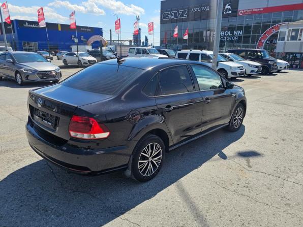 Volkswagen Polo V Рестайлинг с пробегом 2018 года, цена 999 995 рублей, 140128 км, седан, Автокод Объявления
