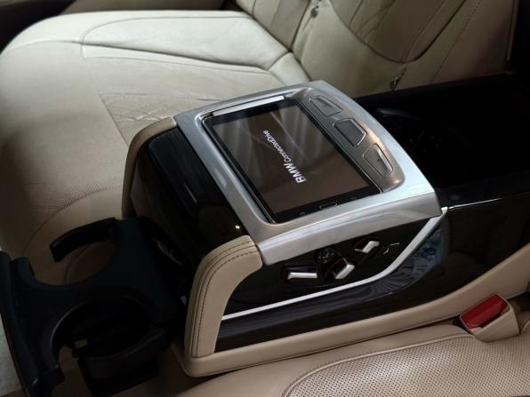 BMW 7 серии VI (G11/G12) с пробегом 2015 года, цена 2 999 000 рублей, 187631 км, седан, Автокод Объявления