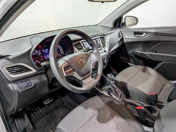 Hyundai Solaris II Рестайлинг с пробегом 2022 года, цена 1 565 000 рублей, 67811 км, седан, Автокод Объявления