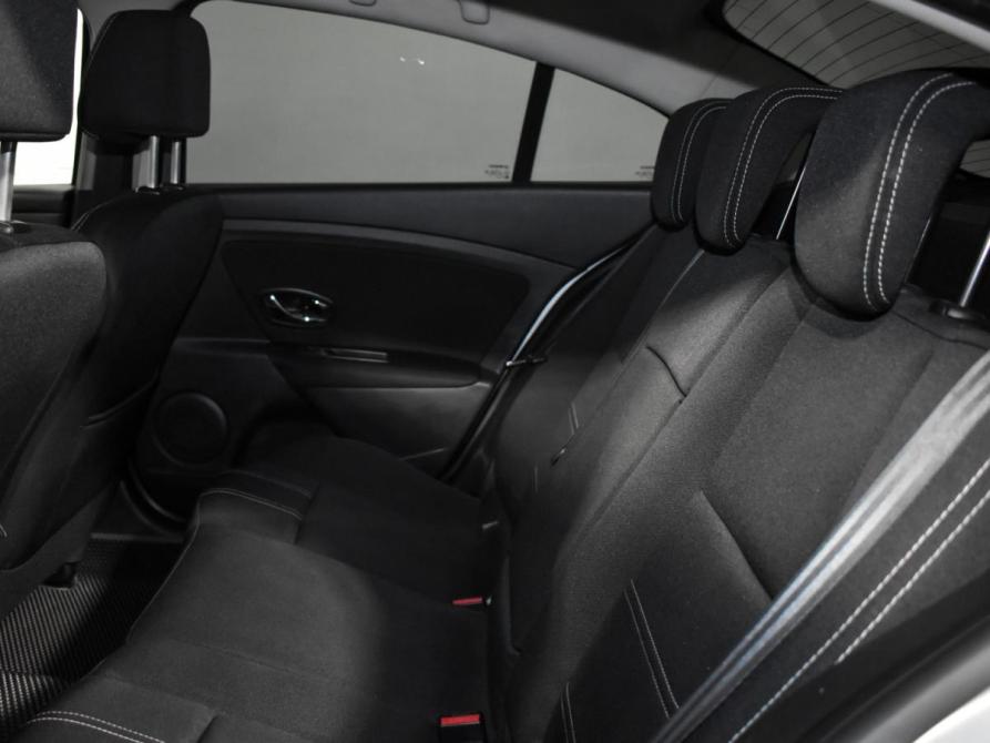 Renault Fluence I Рестайлинг Санкт-Петербург  - изображение 13