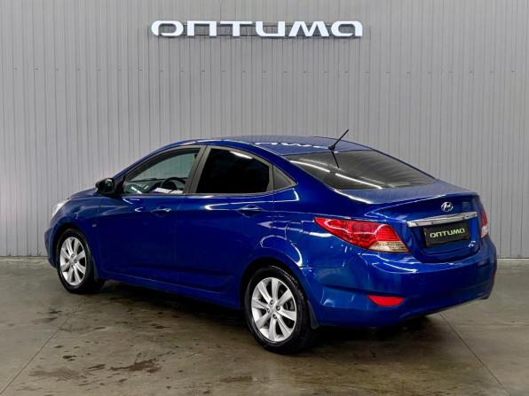 Hyundai Solaris I с пробегом 2013 года, цена 897 000 рублей, 102518 км, хэтчбек, Автокод Объявления