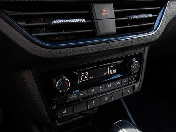 Volkswagen Polo VI с пробегом 2021 года, цена 1 599 000 рублей, 70848 км, лифтбек, Автокод Объявления
