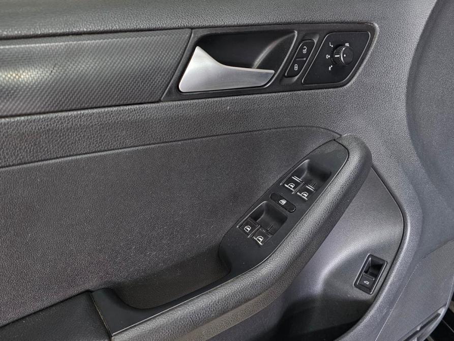 Volkswagen Jetta VI Краснодар  - изображение 24