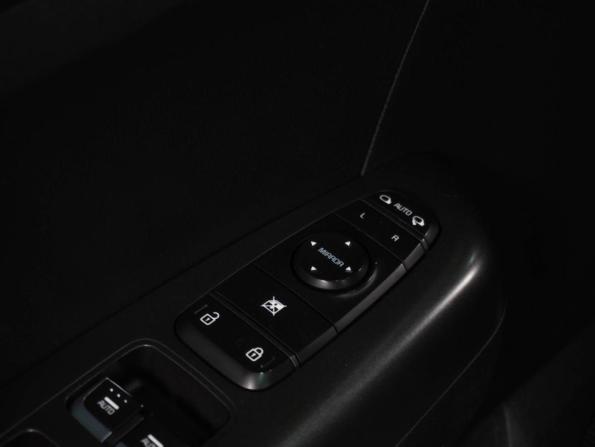 Kia Sportage IV Рестайлинг с пробегом 2018 года, цена 2 109 000 рублей, 193241 км, внедорожник, Автокод Объявления