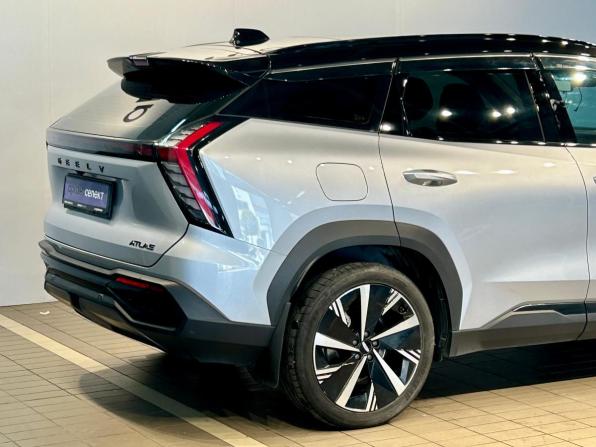Geely Atlas II с пробегом 2024 года, цена 2 713 000 рублей, 56806 км, внедорожник, Автокод Объявления