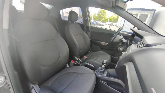 Kia Rio III Рестайлинг с пробегом 2016 года, цена 997 000 рублей, 89229 км, седан, Автокод Объявления