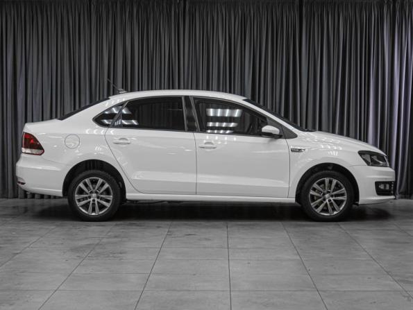 Volkswagen Polo V Рестайлинг с пробегом 2019 года, цена 1 399 000 рублей, 89136 км, седан, Автокод Объявления