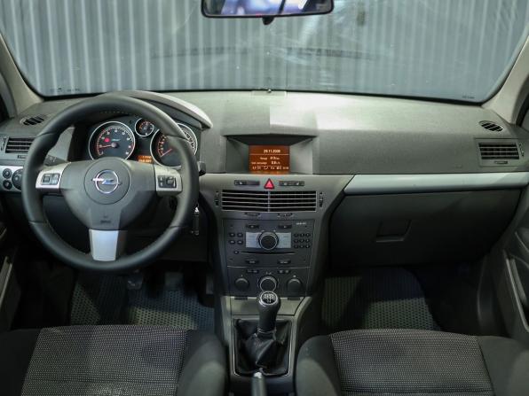 Opel Astra H с пробегом 2006 года, цена 399 000 рублей, 267253 км, хэтчбек, Автокод Объявления