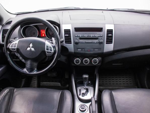 Mitsubishi Outlander II с пробегом 2008 года, цена 960 000 рублей, 230798 км, внедорожник, Автокод Объявления