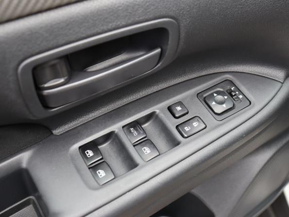 Mitsubishi Outlander III Рестайлинг 2 с пробегом 2017 года, цена 1 855 000 рублей, 122251 км, внедорожник, Автокод Объявления
