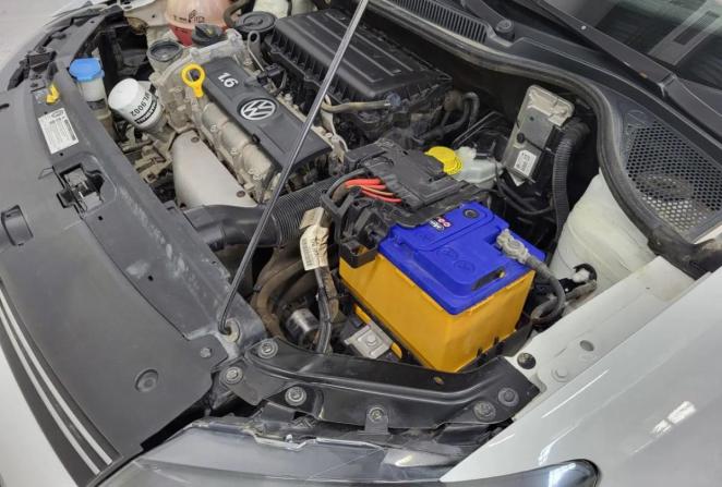 Volkswagen Polo V Рестайлинг с пробегом 2015 года, цена 988 000 рублей, 75095 км, седан, Автокод Объявления