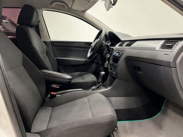 Skoda Rapid I с пробегом 2014 года, цена 1 050 000 рублей, 136372 км, лифтбек, Автокод Объявления