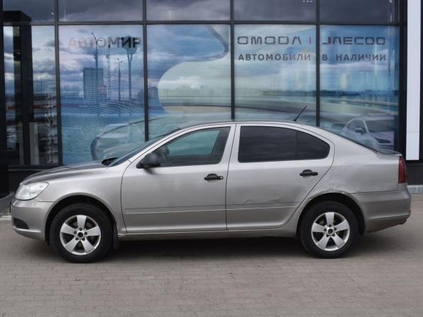 Skoda Octavia II (A5) Рестайлинг с пробегом 2011 года, цена 494 000 рублей, 284068 км, лифтбек, Автокод Объявления