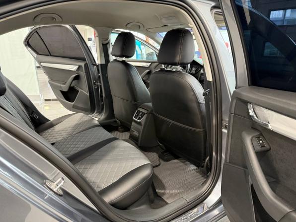 Skoda Octavia III (A7) с пробегом 2015 года, цена 890 000 рублей, 302355 км, лифтбек, Автокод Объявления