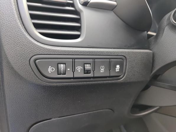 Kia Rio IV с пробегом 2019 года, цена 1 699 800 рублей, 56746 км, хэтчбек, Автокод Объявления