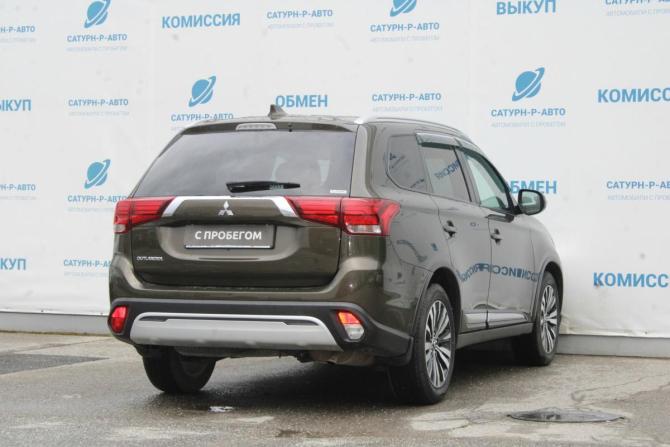 Mitsubishi Outlander III Рестайлинг 3 с пробегом 2021 года, цена 2 580 000 рублей, 92000 км, внедорожник, Автокод Объявления