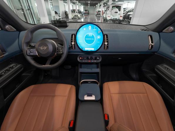 Mini Countryman III с пробегом 2024 года, цена 5 690 000 рублей, 8294 км, внедорожник, Автокод Объявления