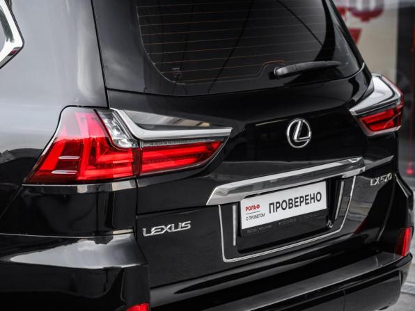 Lexus LX III Рестайлинг 2 с пробегом 2016 года, цена 6 499 000 рублей, 239708 км, внедорожник, Автокод Объявления