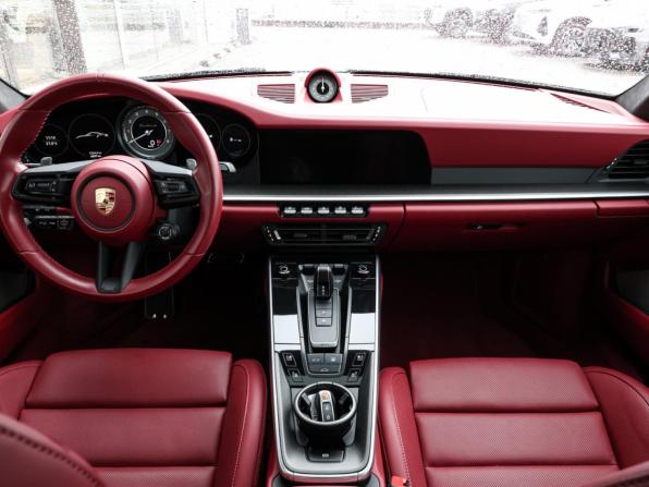 Porsche 911 VIII (992) с пробегом 2023 года, цена 24 850 000 рублей, 6250 км, купе, Автокод Объявления