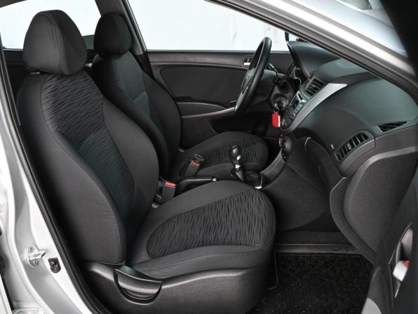 Hyundai Solaris I Рестайлинг с пробегом 2016 года, цена 1 099 000 рублей, 137770 км, седан, Автокод Объявления