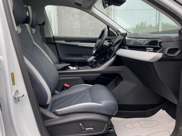 Geely Atlas II с пробегом 2024 года, цена 3 199 000 рублей, 32120 км, внедорожник, Автокод Объявления