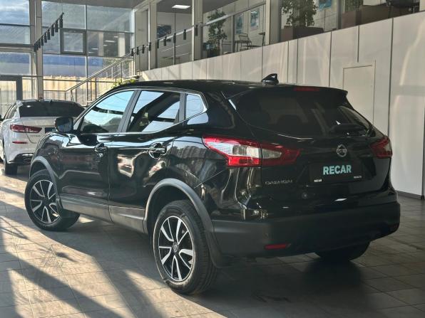 Nissan Qashqai II с пробегом 2017 года, цена 1 680 000 рублей, 131122 км, внедорожник, Автокод Объявления
