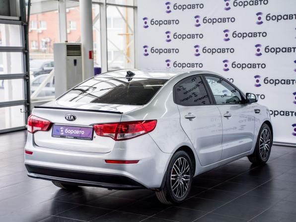Kia Rio III Рестайлинг с пробегом 2015 года, цена 897 000 рублей, 185875 км, седан, Автокод Объявления