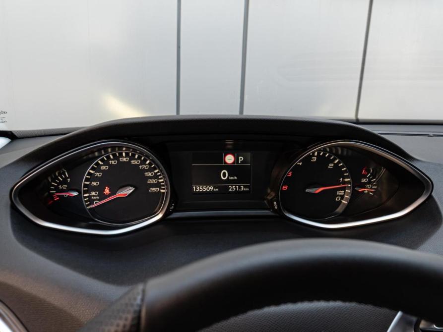 Peugeot 308 II Рестайлинг Краснодар  - изображение 17