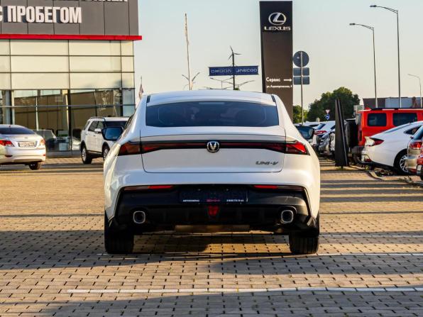 Changan UNI-V I с пробегом 2024 года, цена 2 095 000 рублей, 29000 км, лифтбек, Автокод Объявления