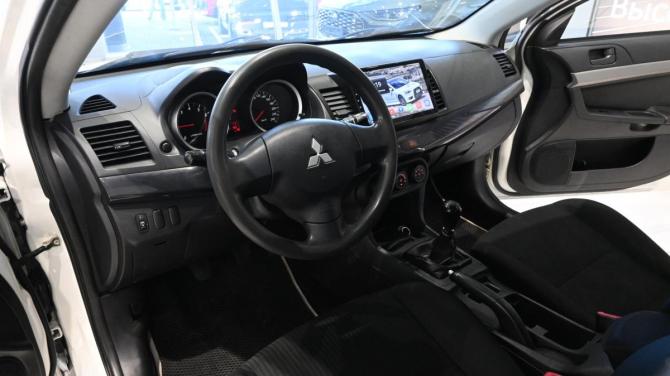Mitsubishi Lancer X Рестайлинг с пробегом 2013 года, цена 679 000 рублей, 205355 км, седан, Автокод Объявления