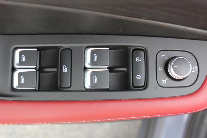 Geely Coolray I Рестайлинг с пробегом 2023 года, цена 2 297 000 рублей, 5382 км, внедорожник, Автокод Объявления
