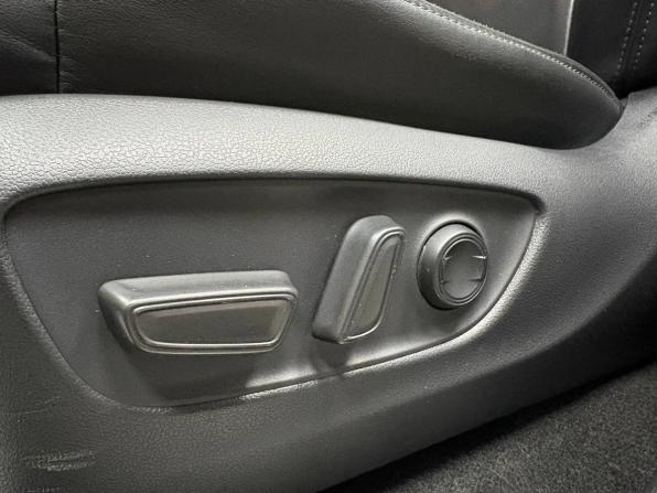 Toyota Land Cruiser 300 Series с пробегом 2021 года, цена 11 500 000 рублей, 112096 км, внедорожник, Автокод Объявления