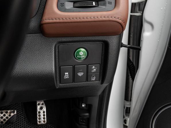 Honda Vezel I Рестайлинг с пробегом 2020 года, цена 2 630 000 рублей, 71388 км, внедорожник, Автокод Объявления