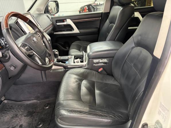 Toyota Land Cruiser 200 Series Рестайлинг 2 с пробегом 2016 года, цена 4 997 000 рублей, 283492 км, внедорожник, Автокод Объявления