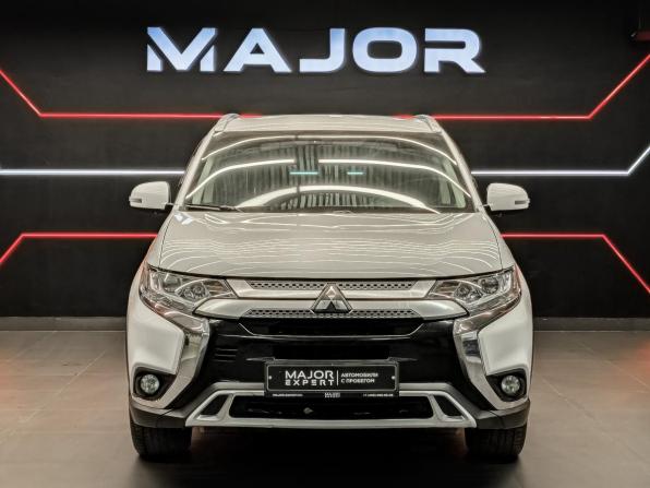 Mitsubishi Outlander III Рестайлинг 3 с пробегом 2020 года, цена 2 399 000 рублей, 98552 км, внедорожник, Автокод Объявления
